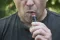 Symptom Vaperova jazýčku: Jak se ho účinně zbavit?